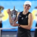 Triumf w WTA Finals w niespełna godzinę! Iga Świątek znów światową rakietą numer 1