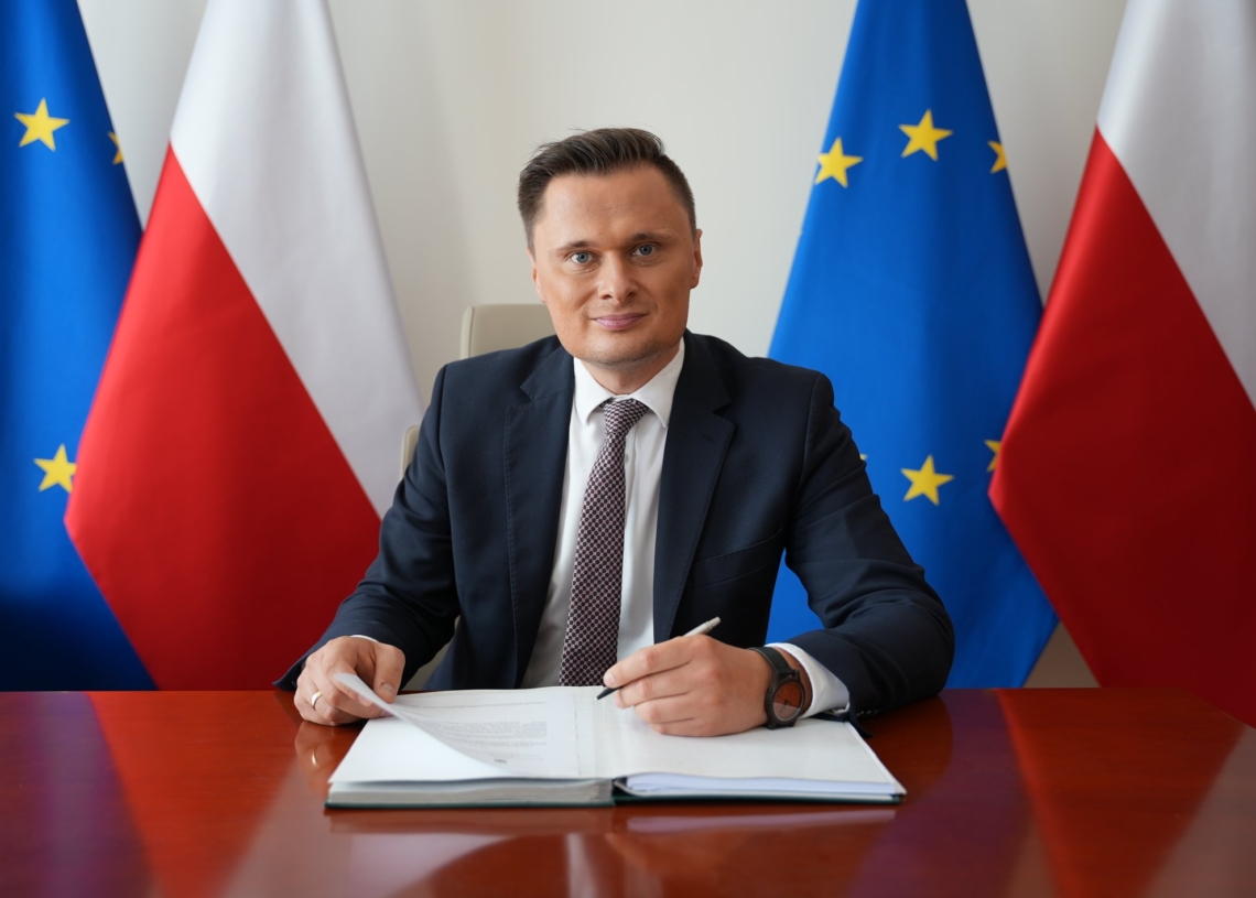 Krzysztof Ciecióra nie jest już wiceministrem 1 Krzysztof Ciecióra nie jest już wiceministrem Rolnictwa i Rozwoju Wsi