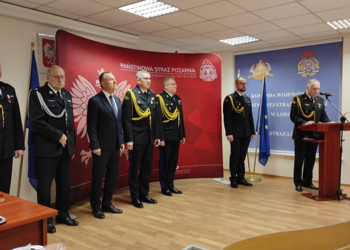 Awanse i odznaczenia dla strażaków z Łódzkiego