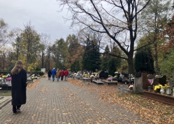 Zaduszkowy spacer z Łódzkim Szlakiem Kobiet