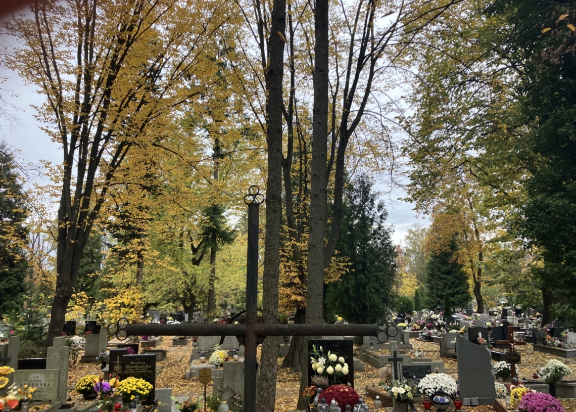 Zaduszkowy spacer z Łódzkim Szlakiem Kobiet