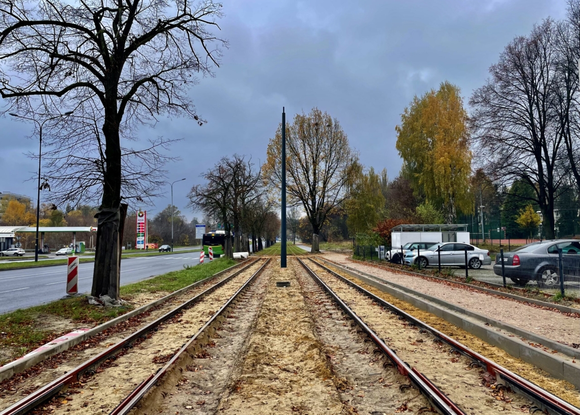 Modernizacja torowiska na ul. Strykowskiej. Trasa w połowie gotowa