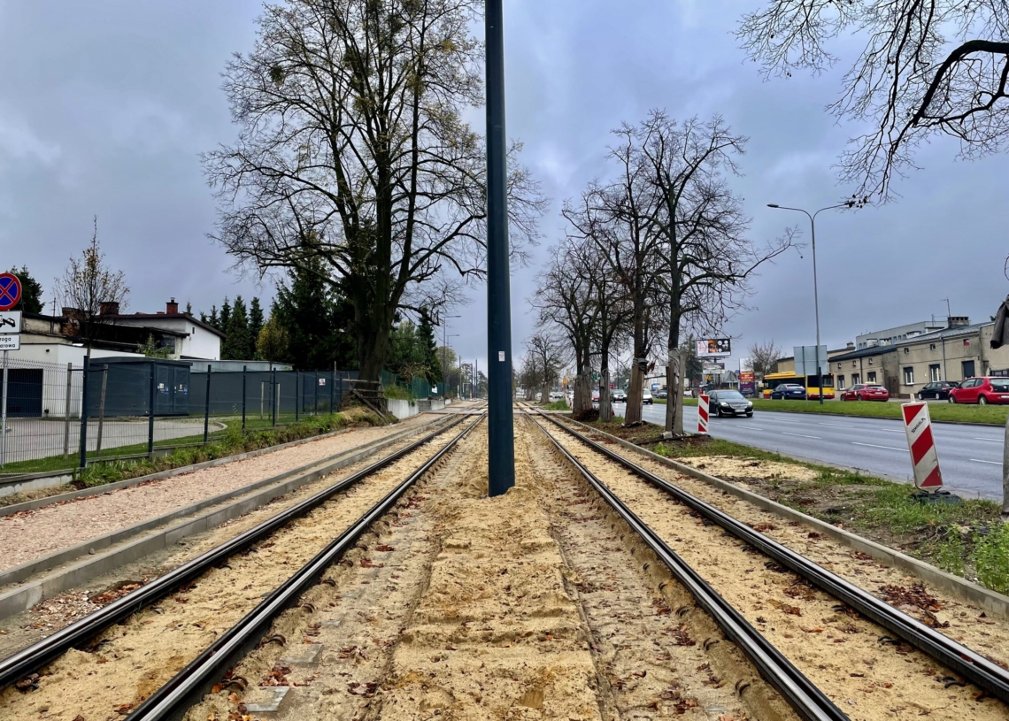 Modernizacja torowiska na ul. Strykowskiej. Trasa w połowie gotowa