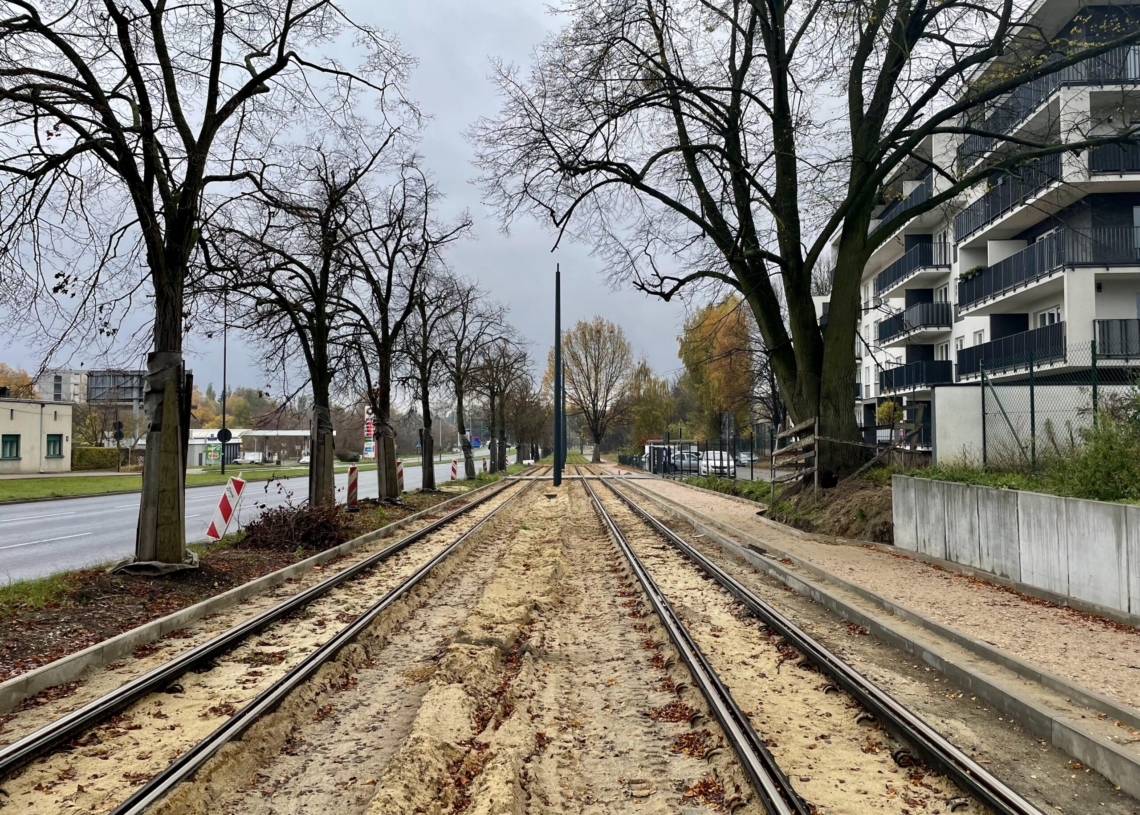 Modernizacja torowiska na ul. Strykowskiej. Trasa w połowie gotowa