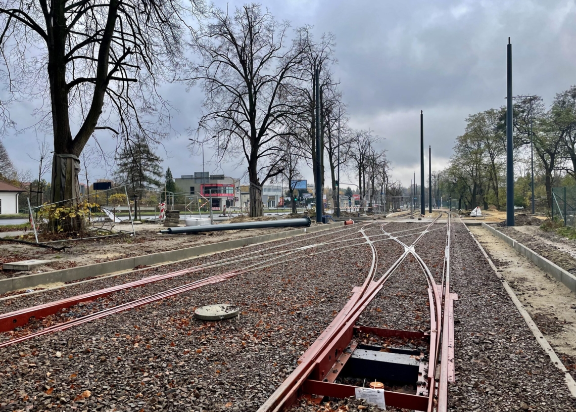 Modernizacja torowiska na ul. Strykowskiej. Trasa w połowie gotowa