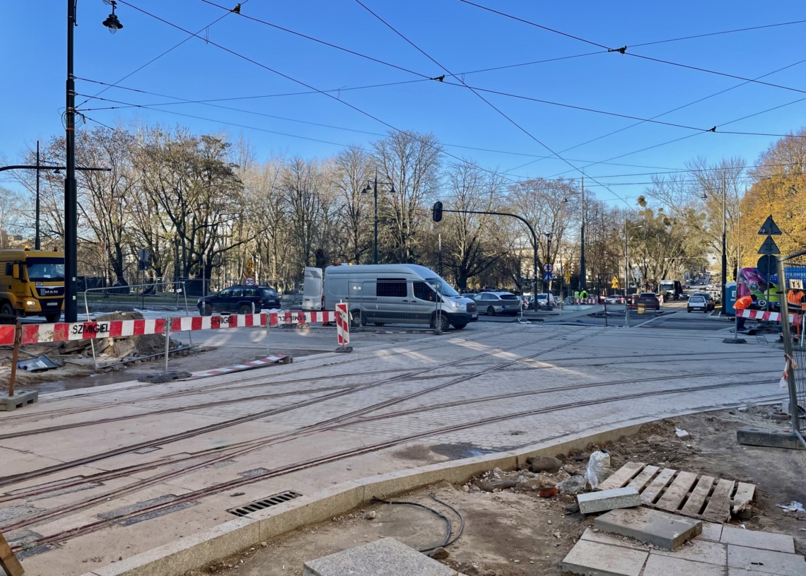 Modernizacja ul. Północnej. Od nocy z soboty na niedzielę jazda tylko południową nitką, a w grudniu mają powrócić tramwaje
