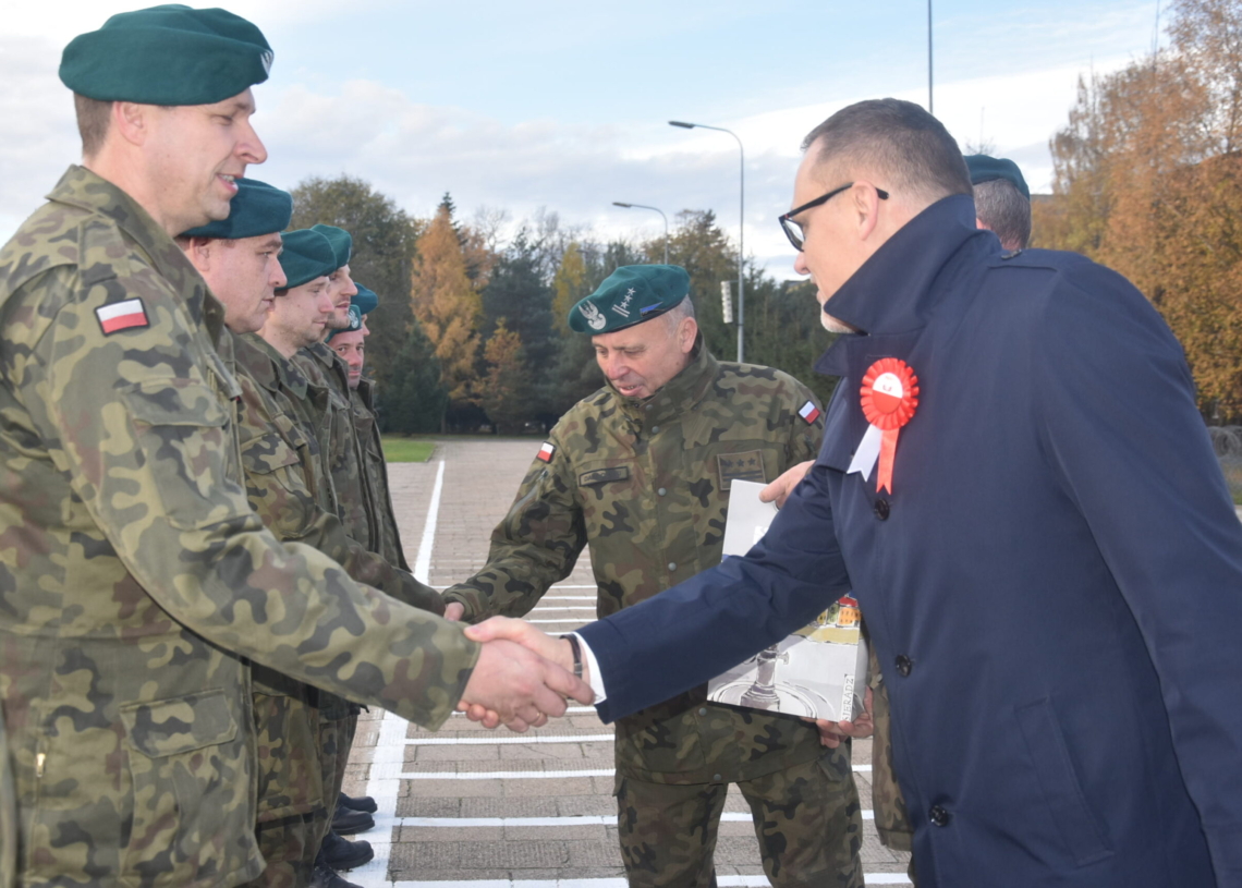 80 żołnierzy rezerwy zakończyło ćwiczenia w 15. Sieradzkiej Brygadzie Wsparcia Dowodzenia