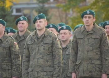 80 żołnierzy rezerwy zakończyło ćwiczenia w 15. Sieradzkiej Brygadzie Wsparcia Dowodzenia