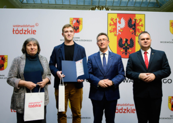 Nagrody marszalka Wojewodztwa na prace naukowe.18