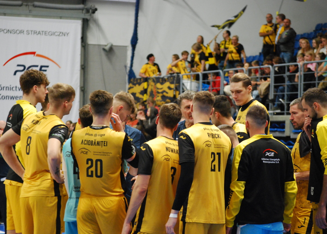 PGE GiEK Skra Bełchatów przegrywa w Hali Energia