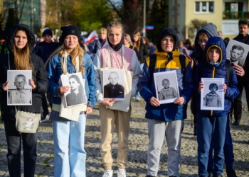 W Łodzi uczczono pamięć dzieci z obozu na ul. Przemysłowej
