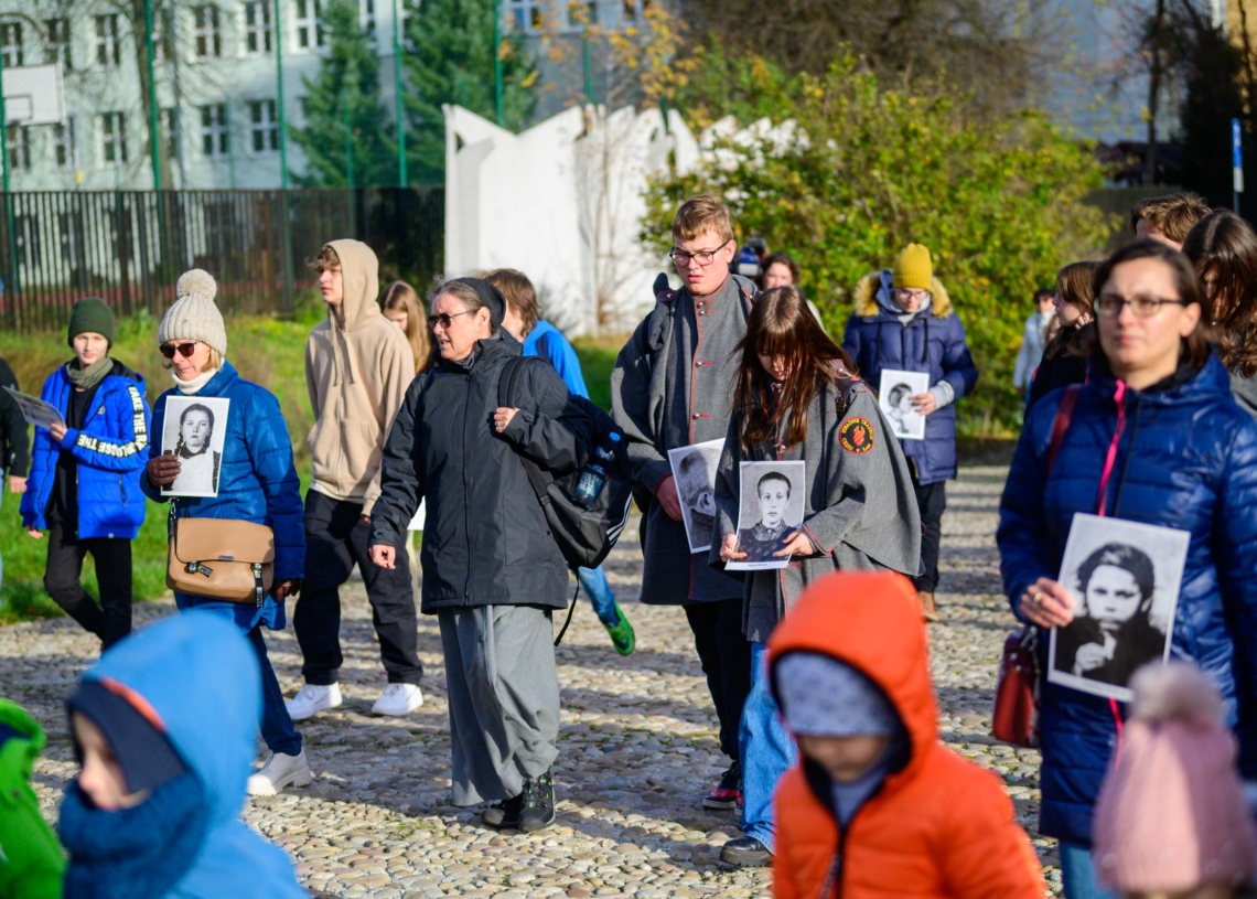 W Łodzi uczczono pamięć dzieci z obozu na ul. Przemysłowej