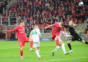 Widzew Lodz vs Warta Poznan.21