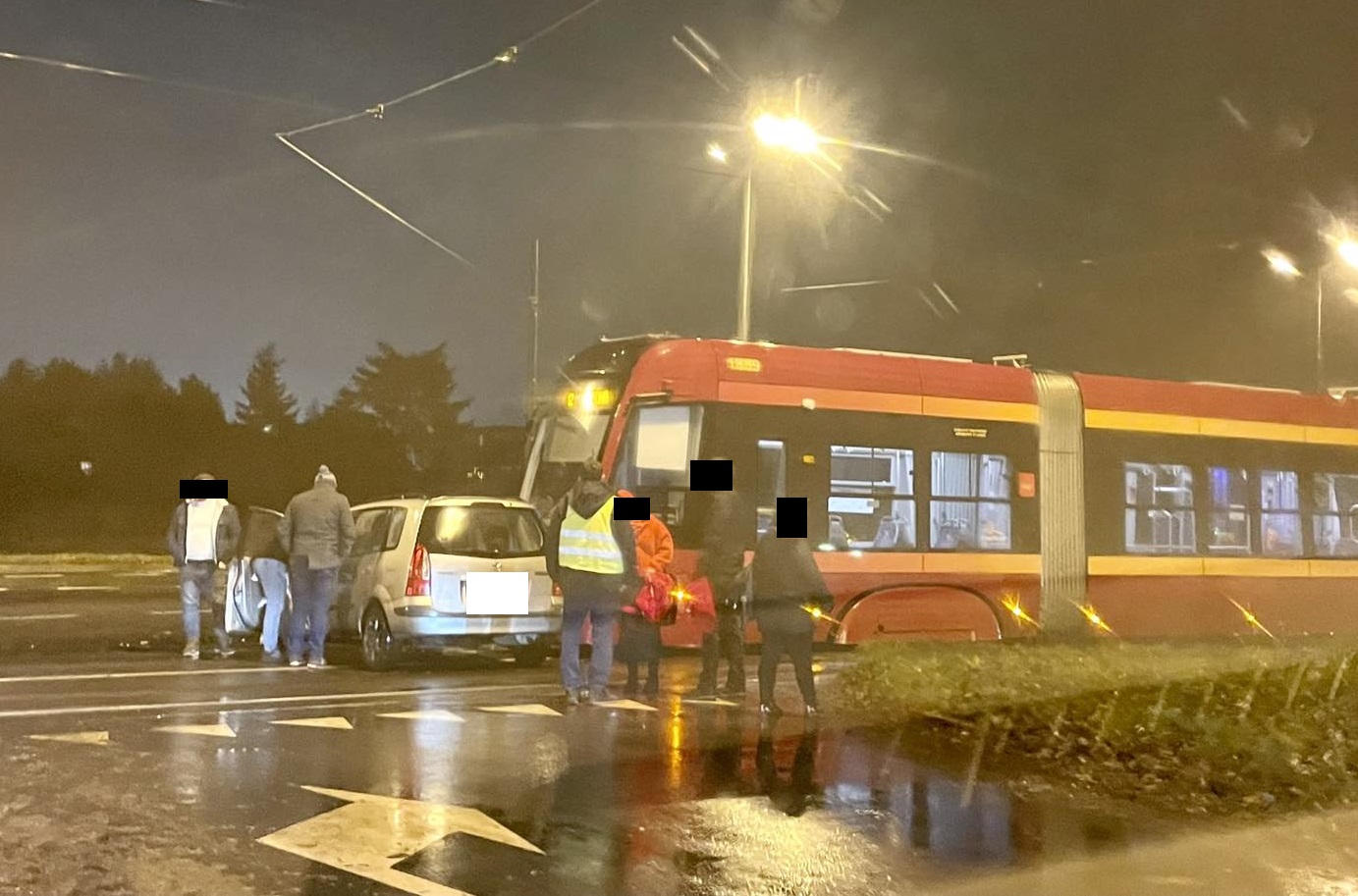 Stanęły tramwaje na ul. Pomorskiej w Łodzi