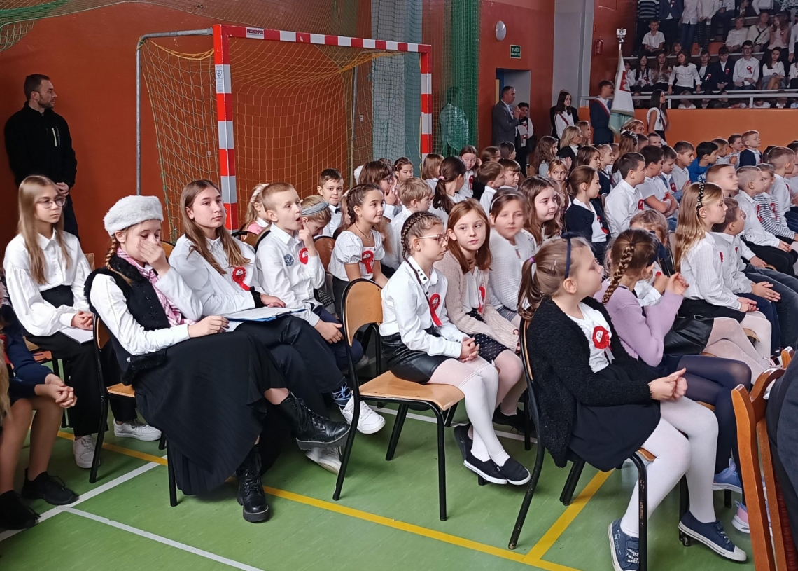 105. rocznica odzyskania niepodległości. Obchody święta w sieradzkiej szkole