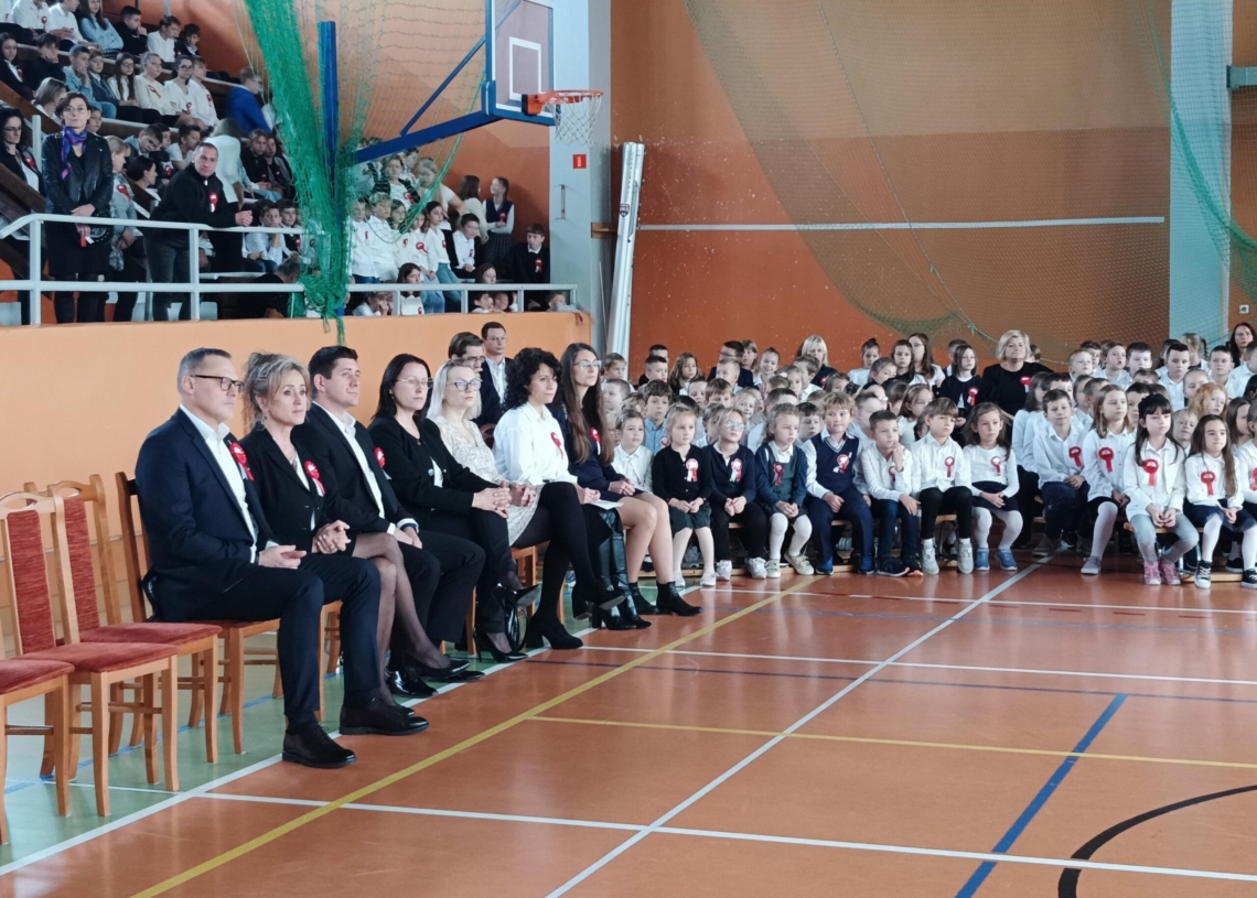 105. rocznica odzyskania niepodległości. Obchody święta w sieradzkiej szkole