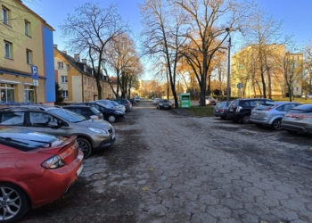 Apel o remont parkingu w Sieradzu
