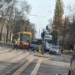 Zderzenie samochodu z tramwajem na ul. Dąbrowskiego w Łodzi