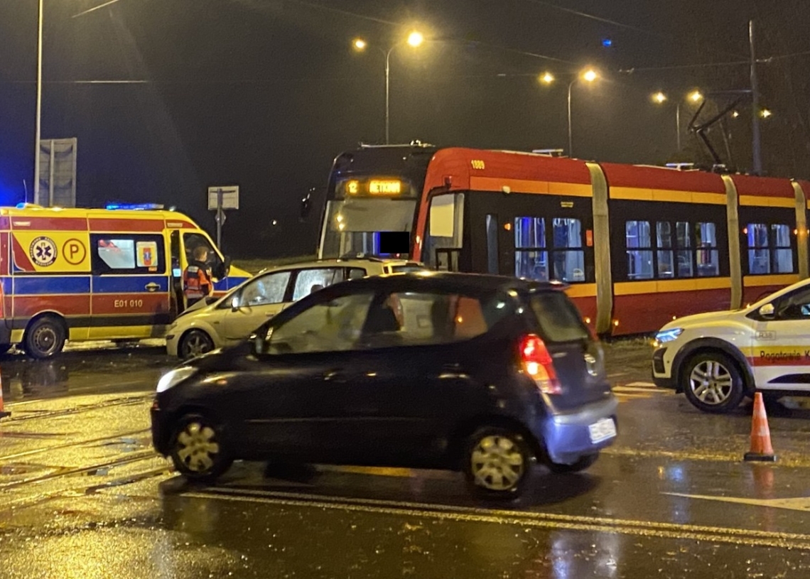 Stanęły tramwaje na ul. Pomorskiej w Łodzi