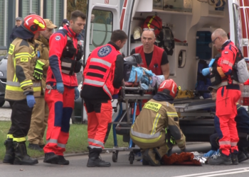 Wypadek w Zduńskiej Woli. 90-letnia kobieta doznała poważnego urazu