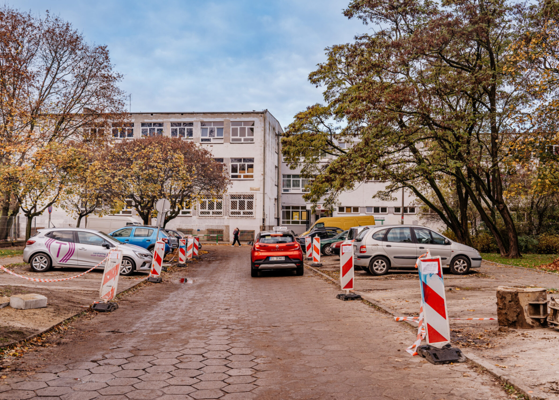 W listopadzie zakończy się budowa zielonego parkingu na ul. Harcerzy Zatorowców