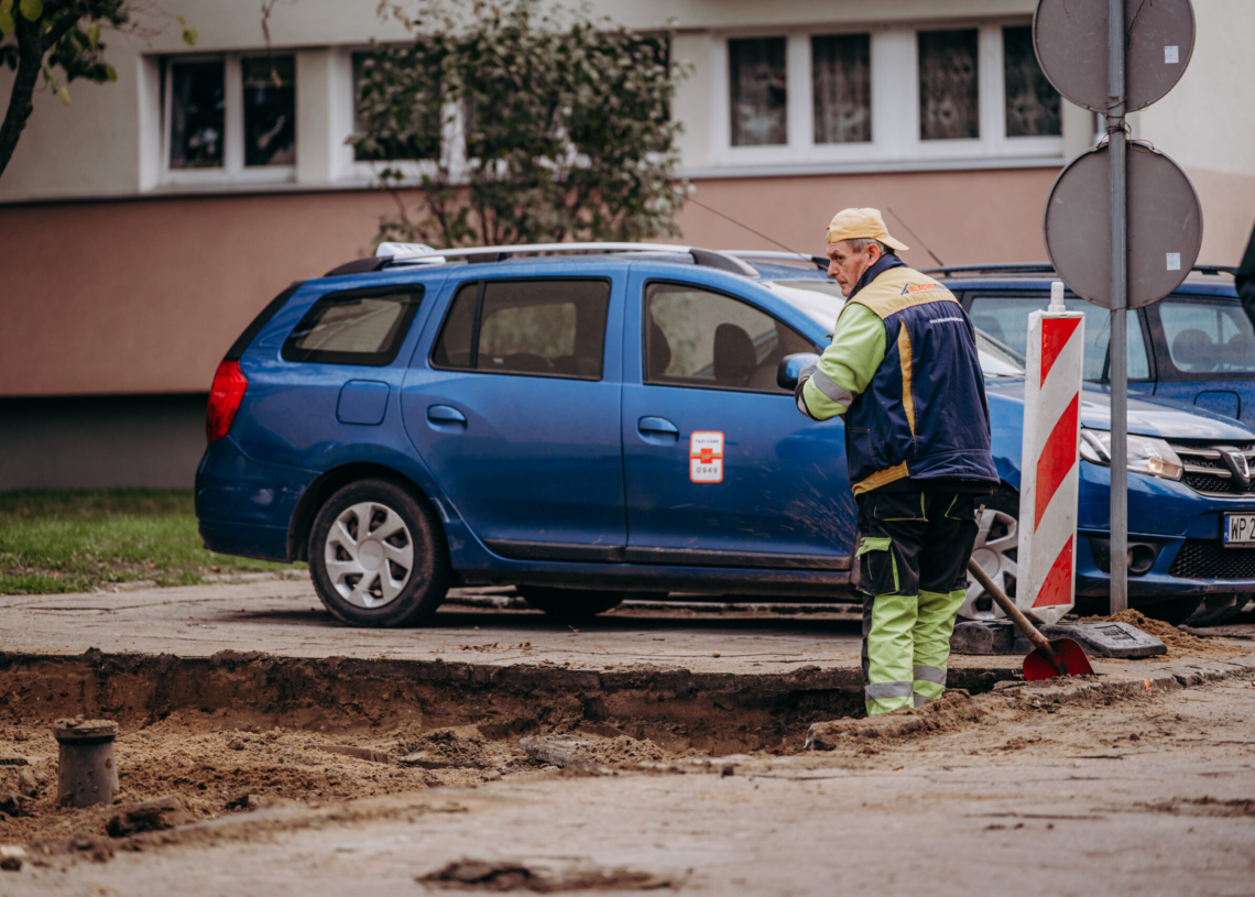 W listopadzie zakończy się budowa zielonego parkingu na ul. Harcerzy Zatorowców