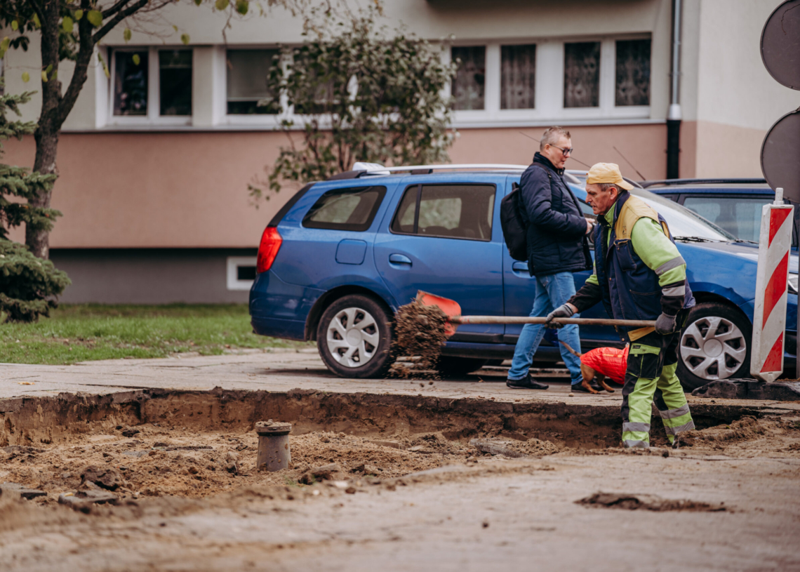 W listopadzie zakończy się budowa zielonego parkingu na ul. Harcerzy Zatorowców