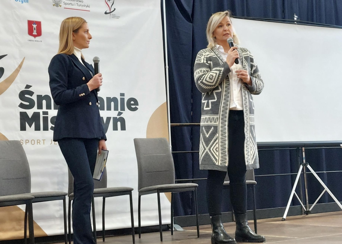 „Śniadanie Mistrzyń” Fundacji Otylii Jędrzejczak w wieluńskiej podstawówce