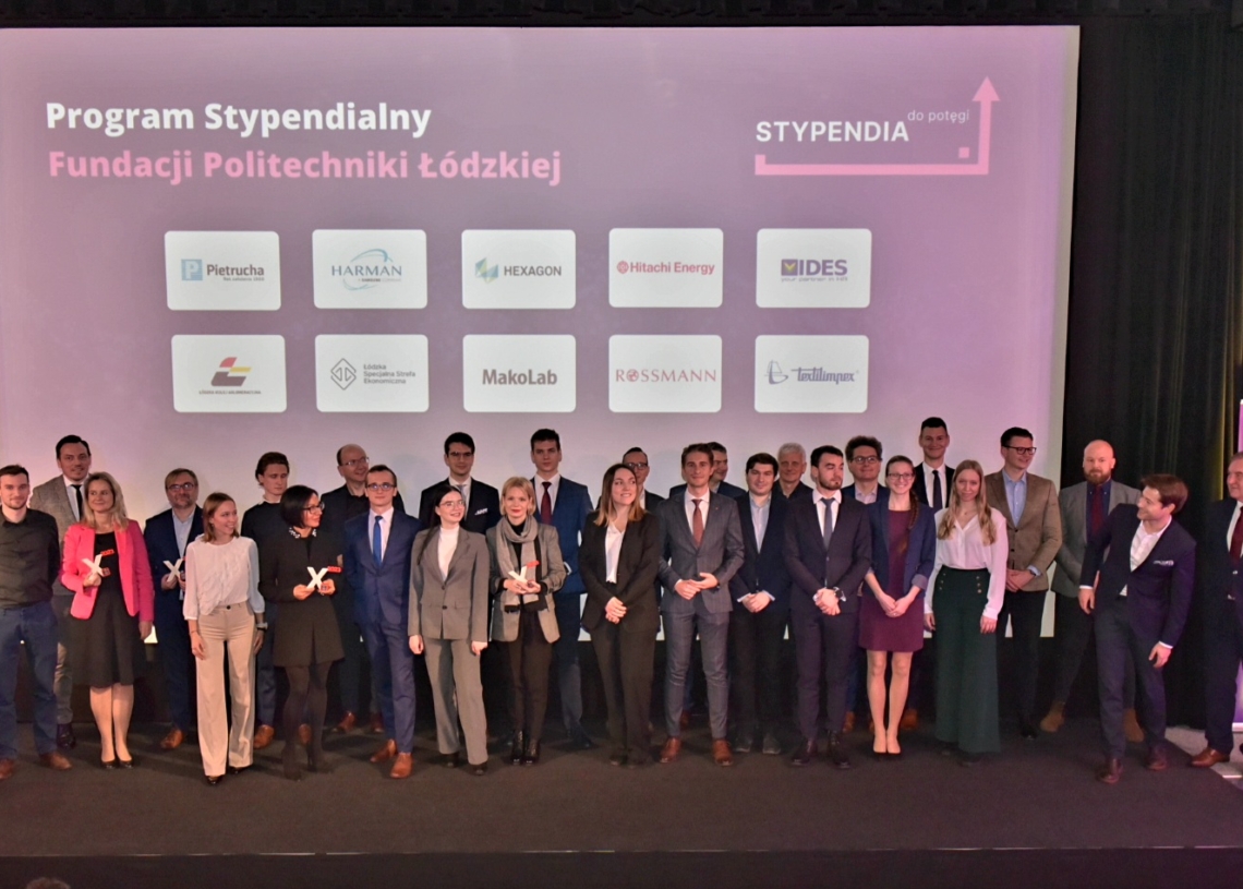 Najlepsi studenci PŁ otrzymali "Stypendia do potęgi" 1 Najlepsi studenci PŁ otrzymali "Stypendia do potęgi"