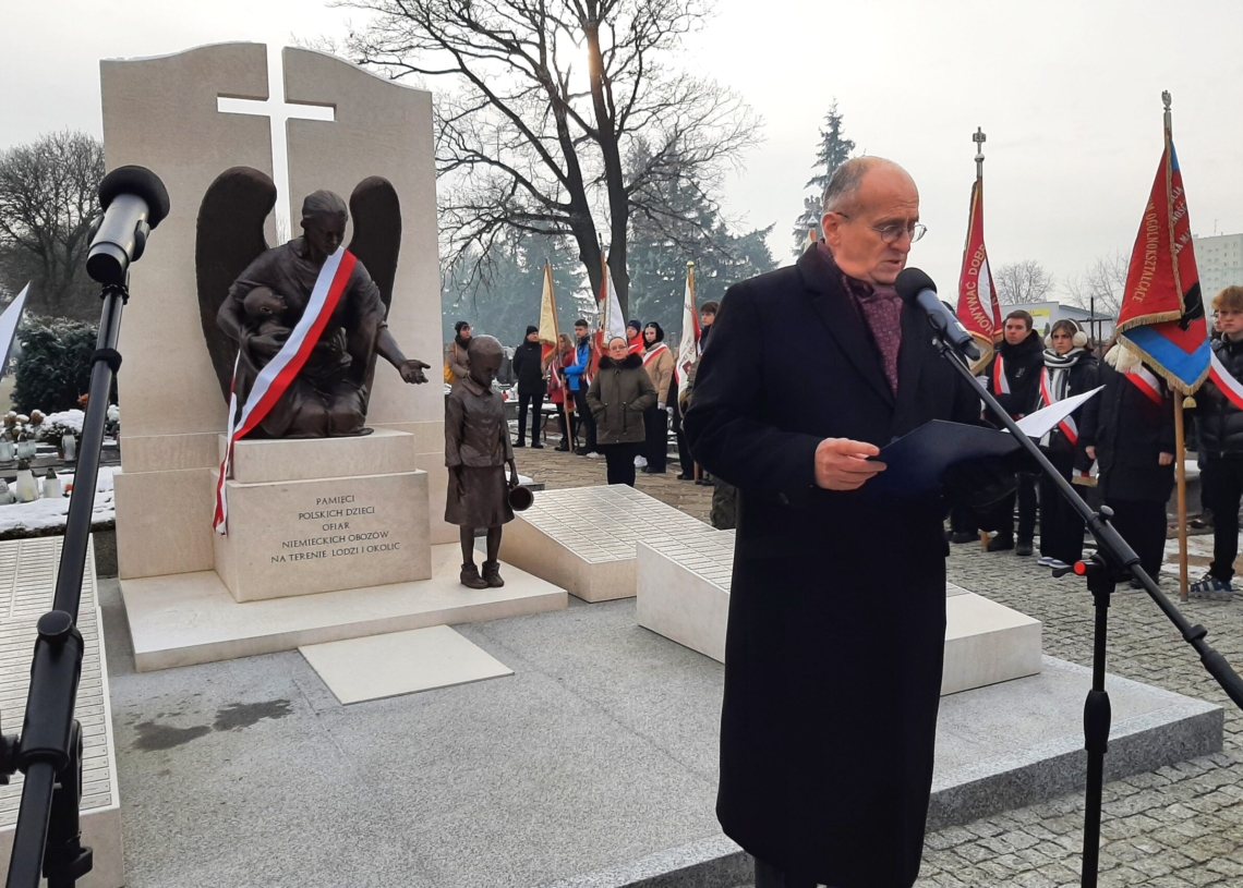 Odsłonięto Pomnik Pamięci Dzieci Polskich [ZDJĘCIA + WIDEO]