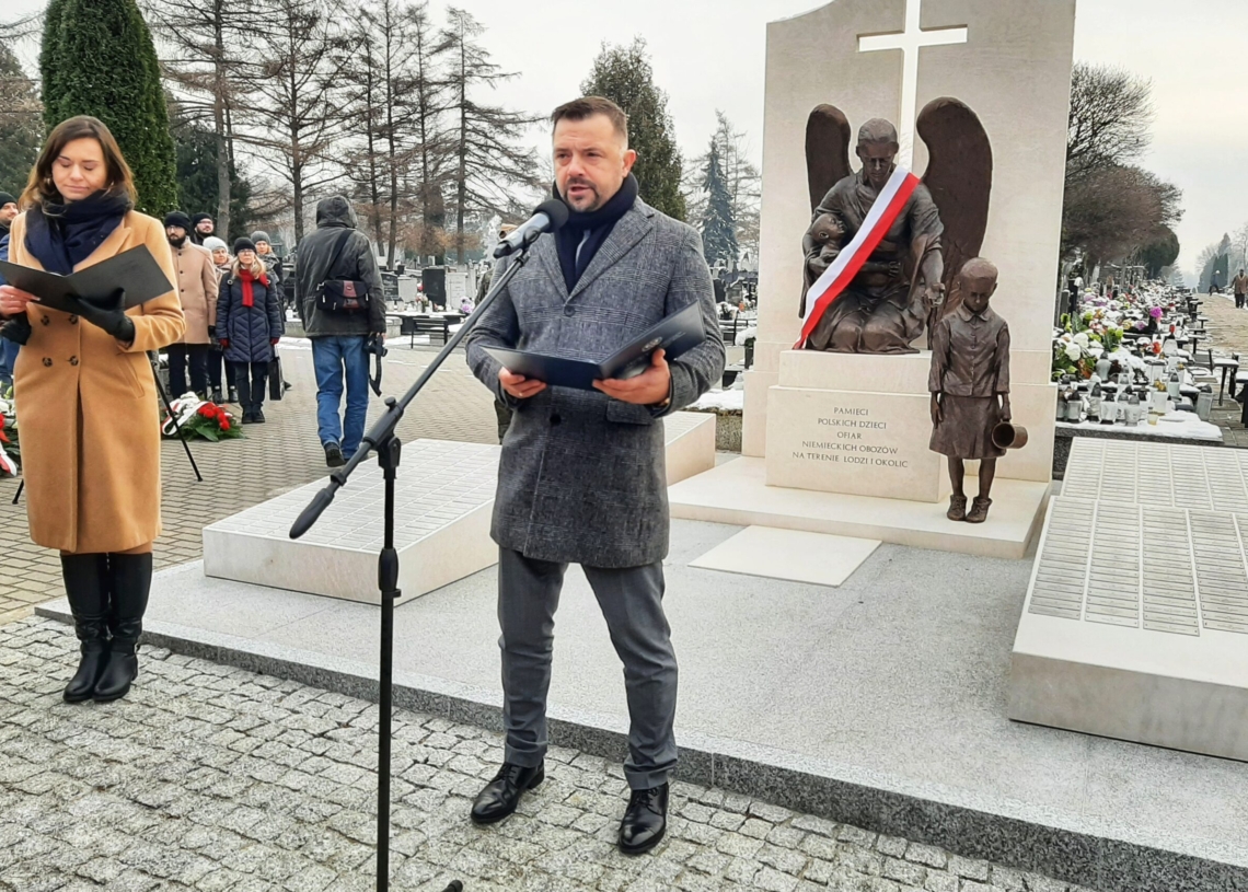 Odsłonięto Pomnik Pamięci Dzieci Polskich [ZDJĘCIA + WIDEO]