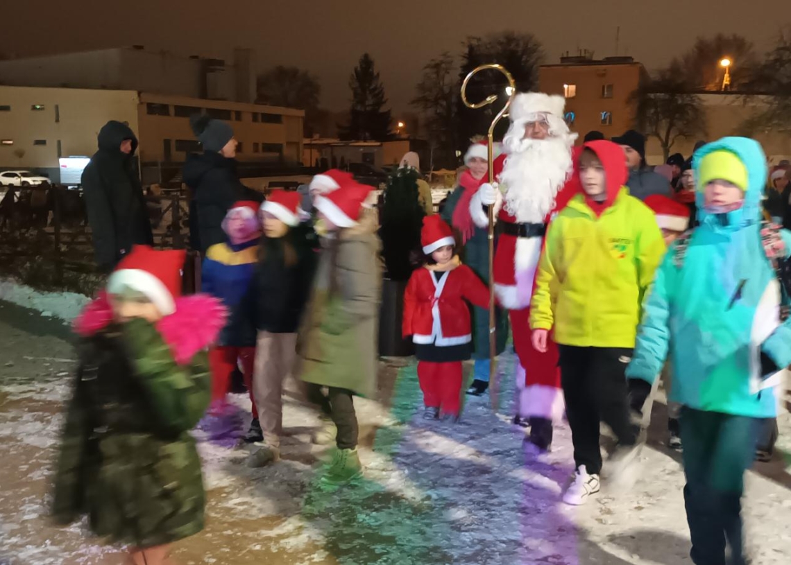 Mieszkańcy Skierniewic wzięli udział w Marszu Mikołajów