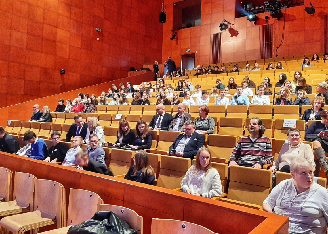 Aż 15 prac zostało wyróżnionych w konkursie „Kręci mnie mój zawód”