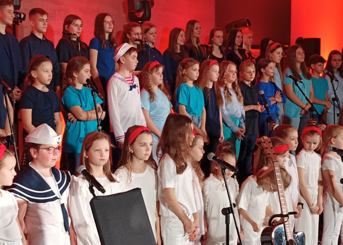 Parostatkiem po Warcie, czyli Łódzkie śpiewa w Uniejowie 1 Parostatkiem po Warcie, czyli Łódzkie śpiewa w Uniejowie