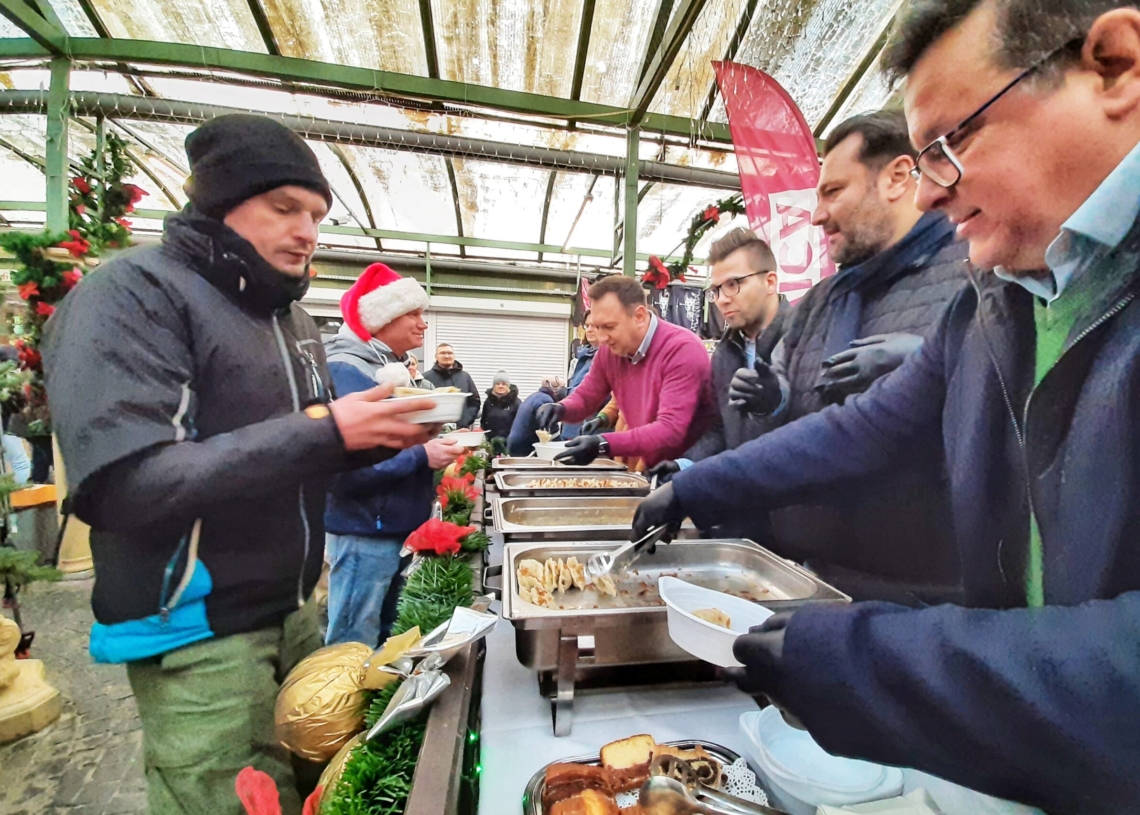 Świąteczny poczęstunek od Lewicy