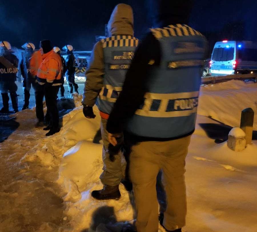 Funkcjonariusze z Komendy Wojewódzkiej Policji w Łodzi pomagali na wschodniej granicy