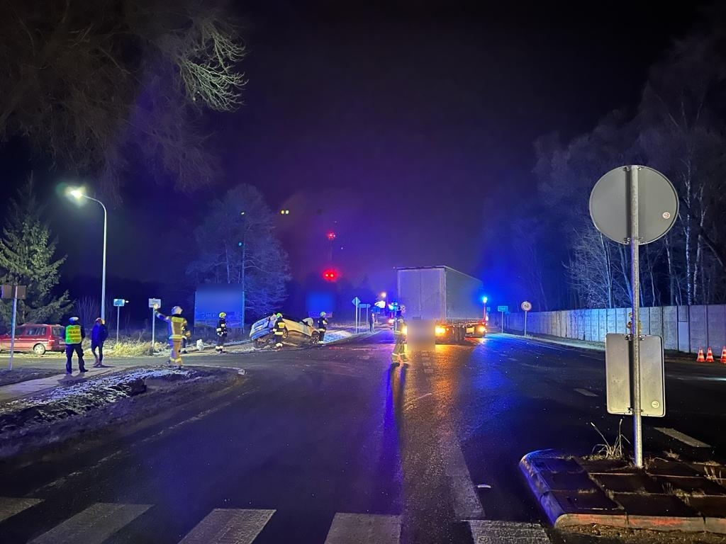 Pijana matka, wioząca 5-miesięczne dziecko, zderzyła się z samochodem ciężarowym