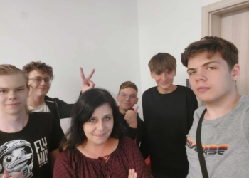 Młodzież z Piotrkowa buduje symulator sondy kosmicznej