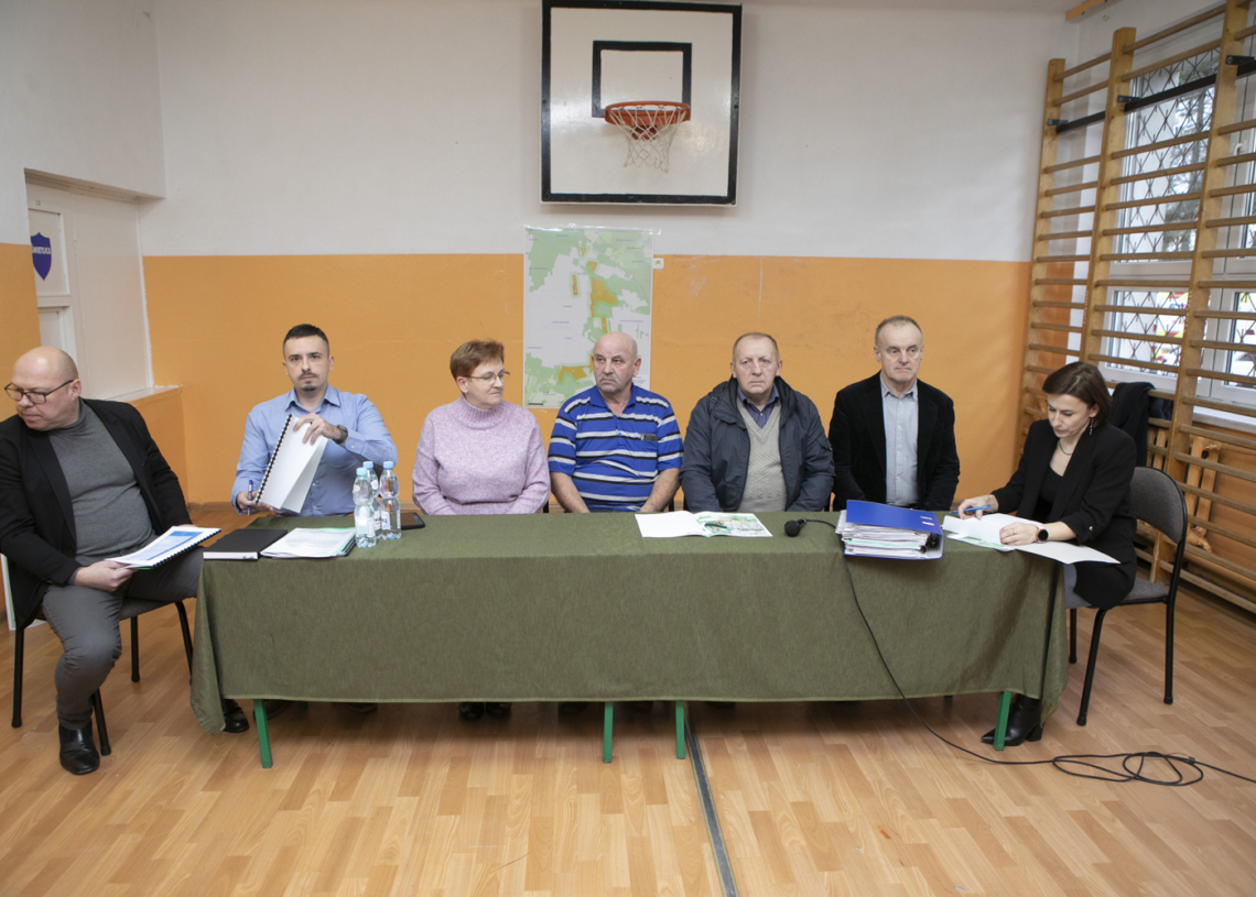 Część mieszkańców gminy Gorzkowice protestuje przeciwko budowie farmy fotowoltaicznej
