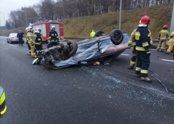 Wypadek na A2 w Leonowie. Foto KP PSP w Zgierzu