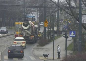 zatrzymanie ruchu tramwajowego na Dąbrowskiego