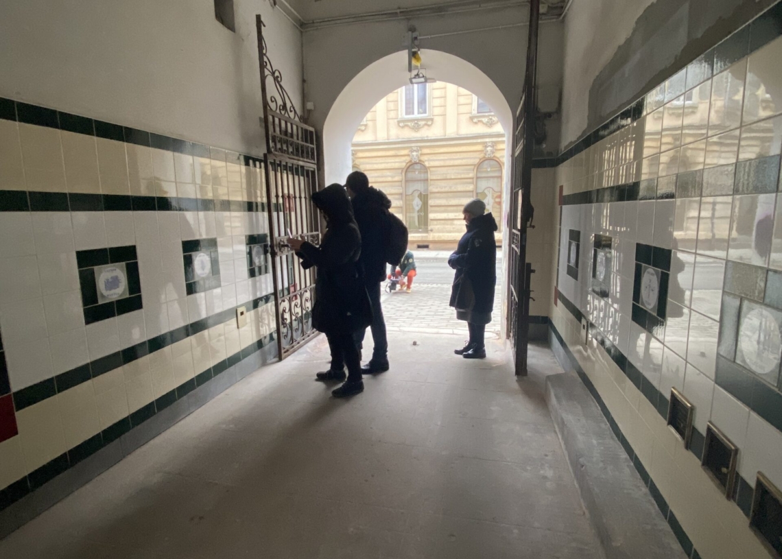 Ceramiczny Szlak Pamięci Ulicy Nawrot już otwarty