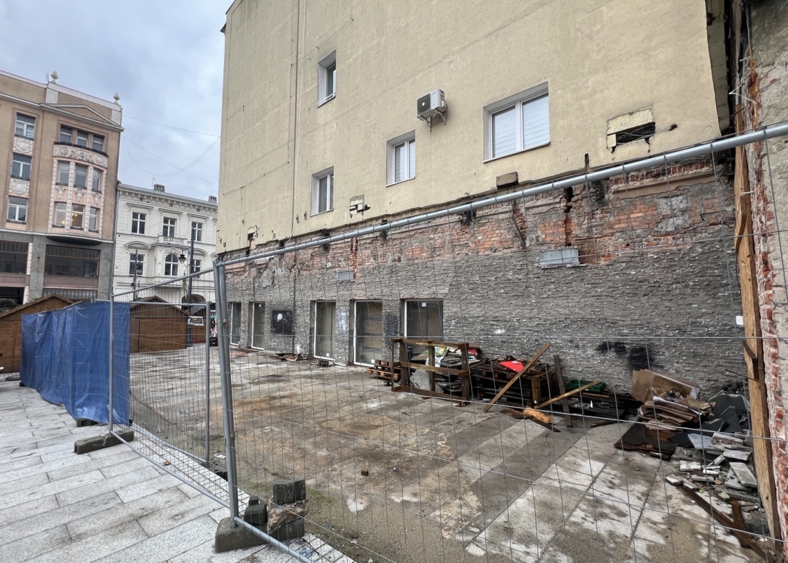 Ażurowa kamienica w miejsce Hortexu. Zmiany na pasażu Schillera