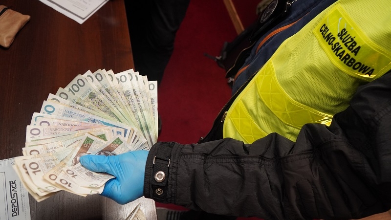 KAS zlikwidowała w woj. łódzkim 21 lokali z nielegalnym hazardem