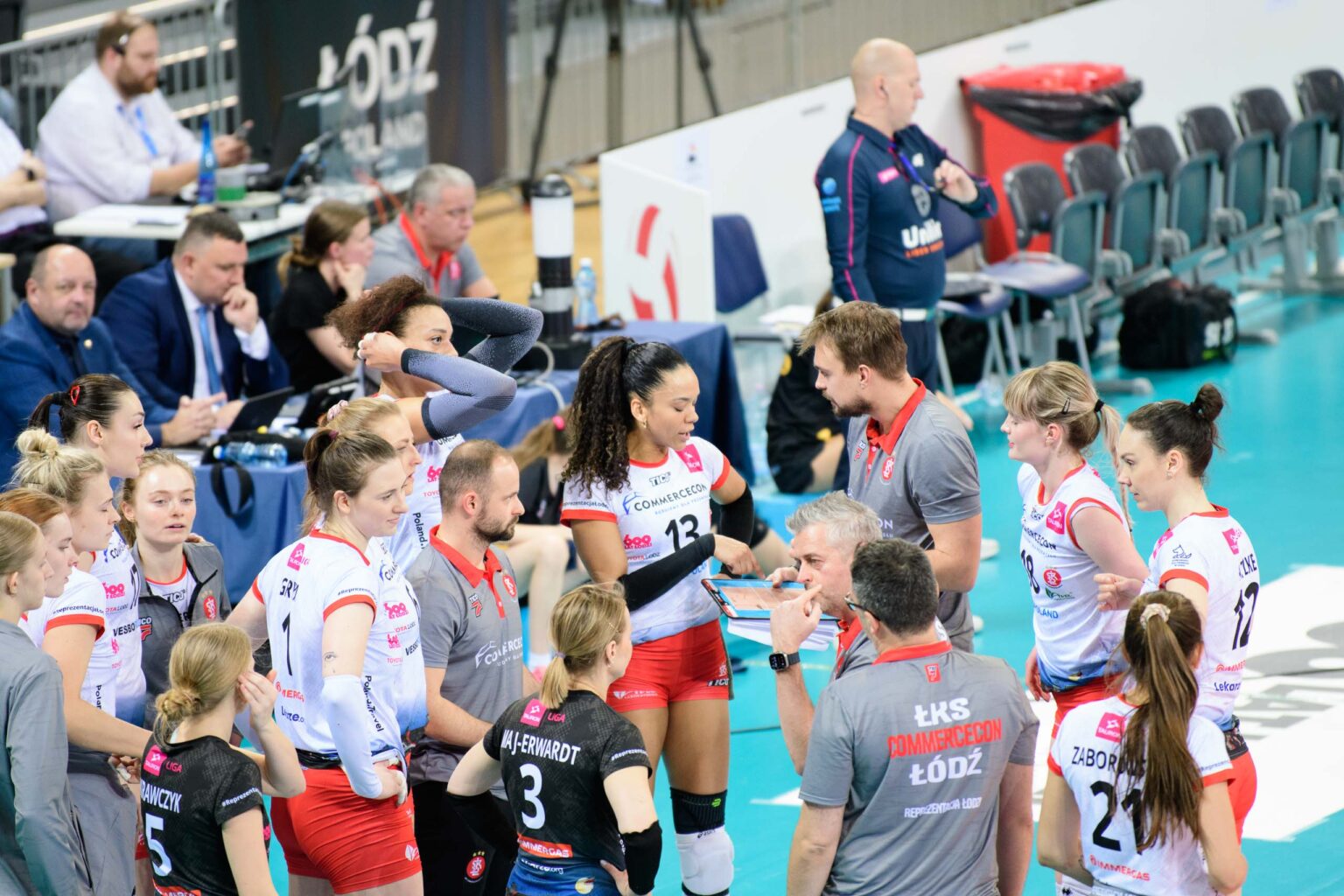 LKS Commercecon vs Grot Budowlani derby.26