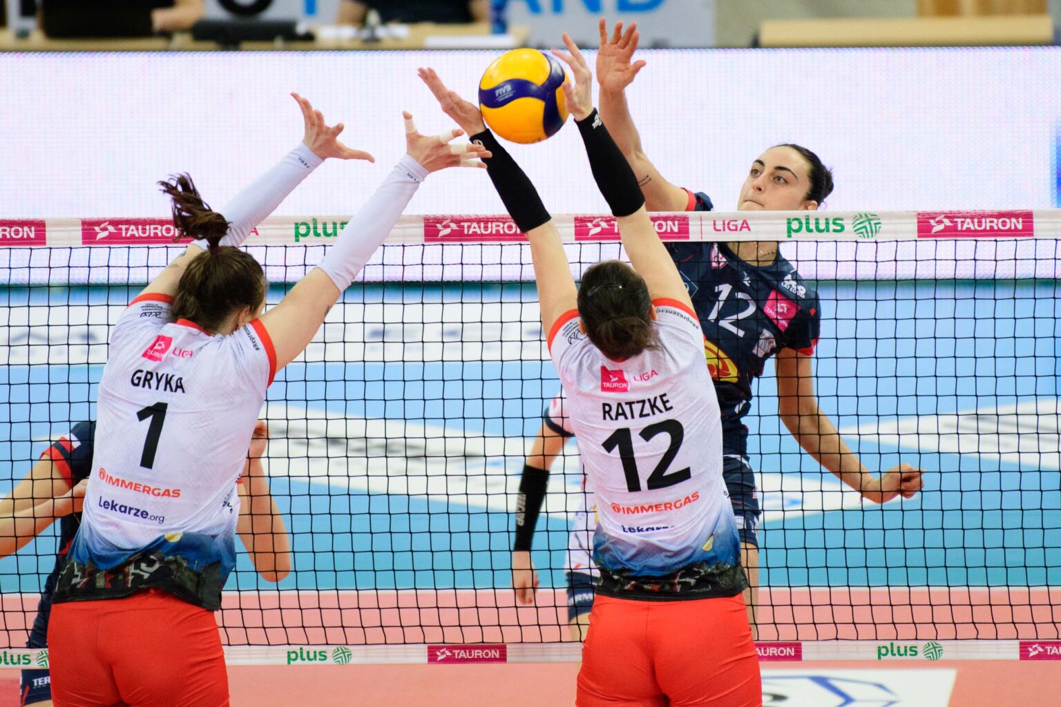 LKS Commercecon vs Grot Budowlani derby.44