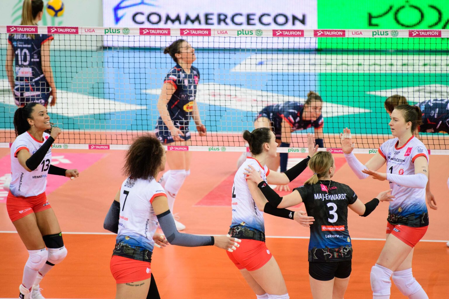 LKS Commercecon vs Grot Budowlani derby.47