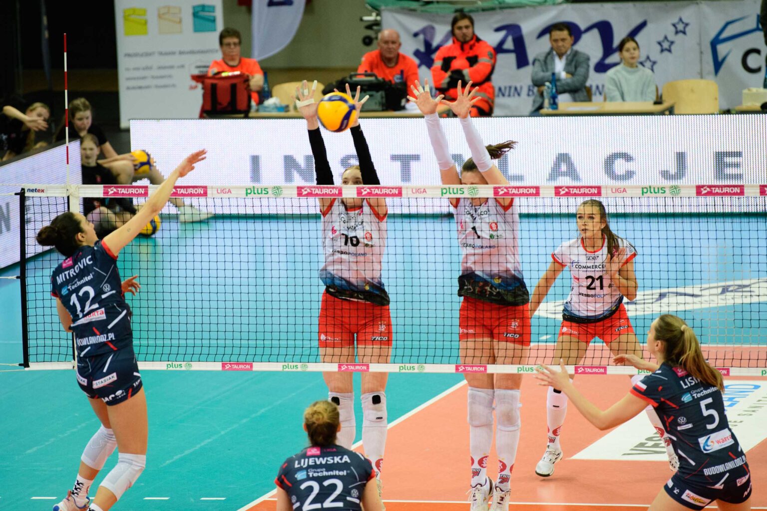 LKS Commercecon vs Grot Budowlani derby.8