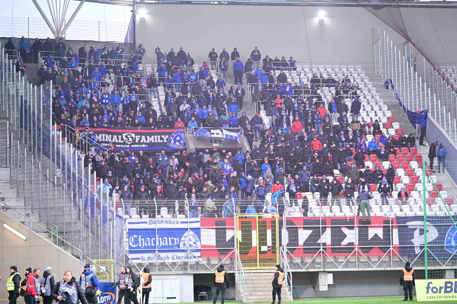 Kibice na meczu ŁKS Łódź - Ruch Chorzów 2023-12-17