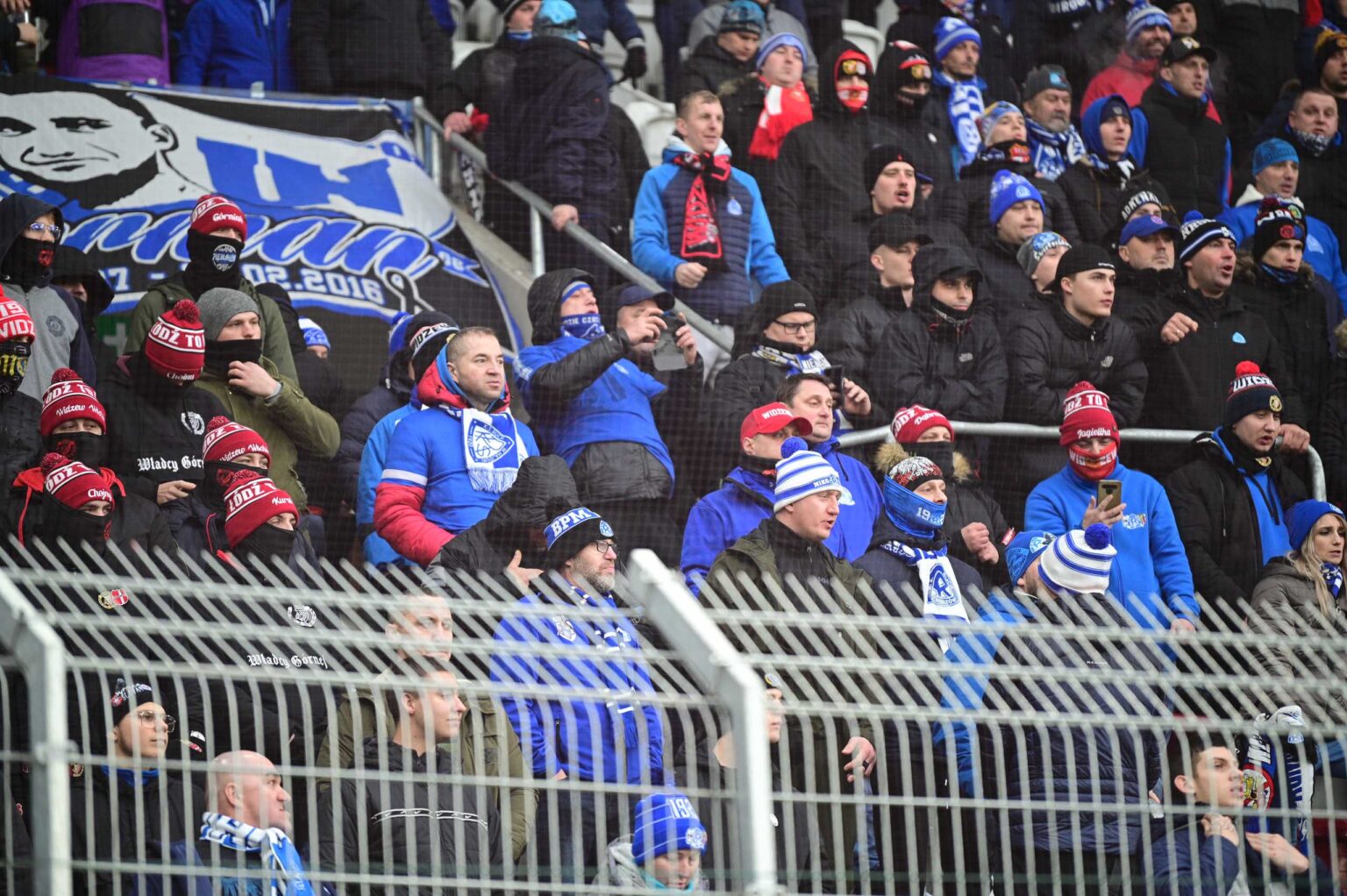 Kibice na meczu ŁKS Łódź - Ruch Chorzów 2023-12-17
